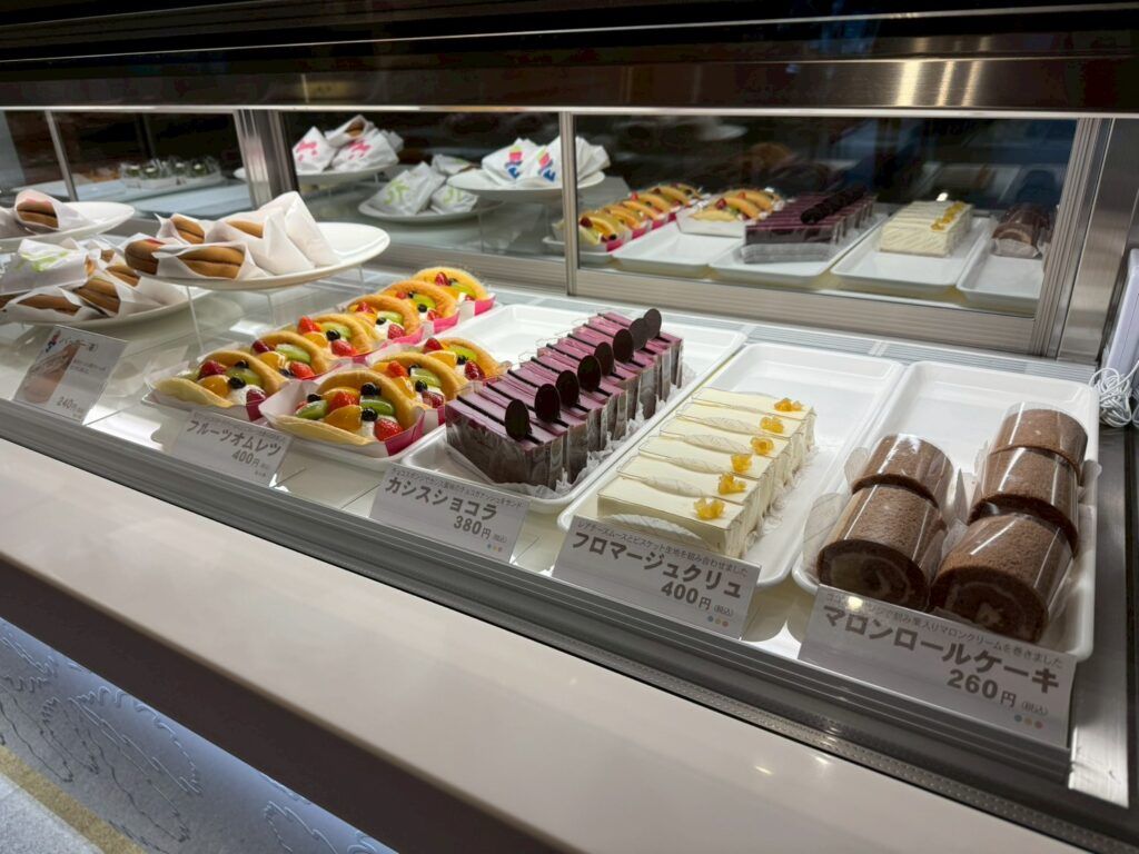 LINE_ALBUM_六花亭_251127_5