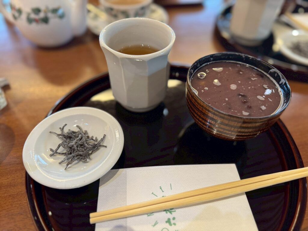 LINE_ALBUM_六花亭_251127_11